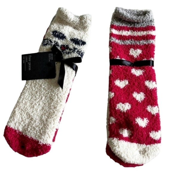 Free Press Pink Virtue Heart Kitty Fuzzy Socks Set of 2 New With Tags! - Picture 1 of 8